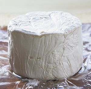 Marin French Cheese’s Petite Crème features a Penicillium rind.##Photo by Christine Hyatt Marin French Cheese’s Petite Crème features a Penicillium rind.##Photo by Christine Hyatt