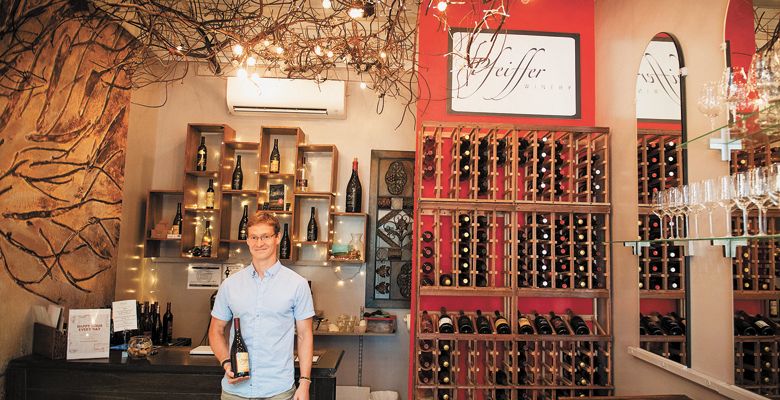 Pfeiffer Winery produces estate-grow Pinot Noir, Pinot Gris, Chardonnay, Merlot and Muscat.
