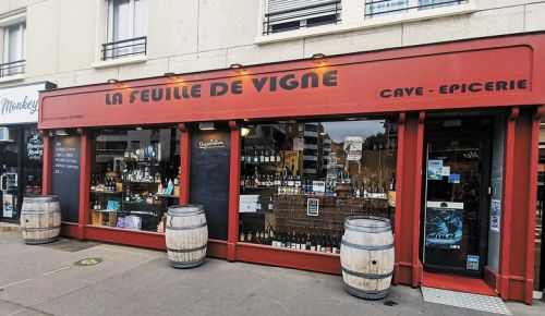La Feuille de Vigne wine shop, specializing in French wines, called The Grapeleaf. ##Photo by  Mélodie Picard