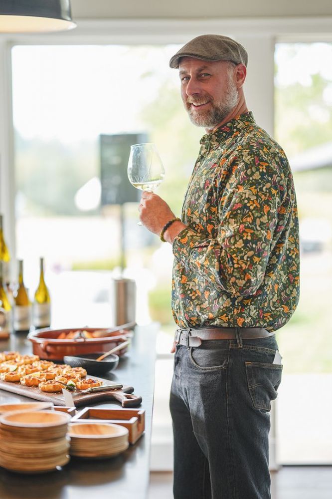 Andrew Davis, founder of The Radiant Sparkling Wine Company and the Oregon Wine Press 2025 Person of the Year.  ## Photo by Lester Tsai