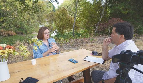 Rich Schmidt, wine historian at Linfield University&rsquo;s Oregon Wine History Archive, interviewing Angela Gargano of Fresh Take Creative. ## Photo provided by Oregon Wine History Archive, Linfield University