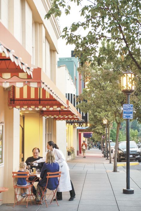 Guests at Larks enjoy dinner outside the historic building that also houses Ashland Springs Hotel in downtown Ashland. Photo by Andrea Johnson. Guests at Larks enjoy dinner outside the historic building that also houses Ashland Springs Hotel in downtown Ashland. Photo by Andrea Johnson.