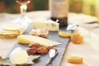 For Thanksgiving, try an all-Oregon cheese plate, featuring Up In Smoke, Rivers Edge Chevre, Brindisi Fontina, Willamette
Valley Cheese and Caveman Blue by Rogue
Creamery. Photo by Christine Hyatt. For Thanksgiving, try an all-Oregon cheese plate, featuring Up In Smoke, Rivers Edge Chevre, Brindisi Fontina, Willamette
Valley Cheese and Caveman Blue by Rogue
Creamery. Photo by Christine Hyatt.