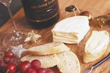 Brillat-Savarin triple crème served with American bubbly. Photo by Christine Hyatt. Brillat-Savarin triple crème served with American bubbly. Photo by Christine Hyatt.