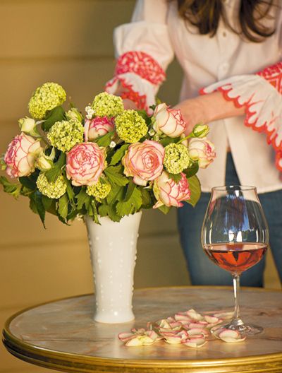 Shot on location at Bistro Maison’s patio in McMinnville. Flowers by Sammy’s in Northwest Portland.