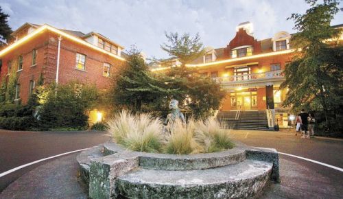 Historic Edgefield, built in 1911 as the county poor farm, is a destination resort in the Pacific Northwest that blends Oregon s natural beauty with McMenamins’ signature whimsy. Photo Courtesy of McMenamins. Historic Edgefield, built in 1911 as the county poor farm, is a destination resort in the Pacific Northwest that blends Oregon s natural beauty with McMenamins’ signature whimsy. Photo Courtesy of McMenamins.