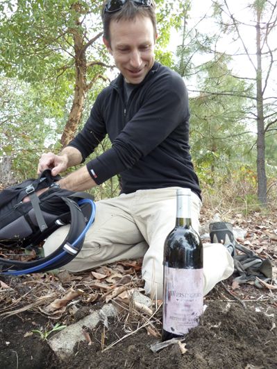 Weisinger’s of Ashland Winemaker Eric Weisinger recently dug up a bottle of his family’s 2002 Petite Pompadour. He buried it in March 2006 on a hill above his family’s Ashland vineyard.
