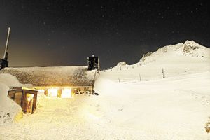 A winter wonderland at the Silcox Hut.