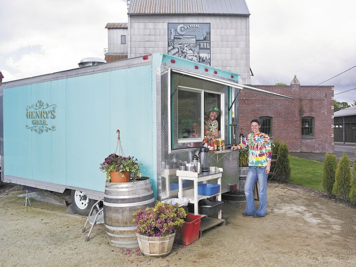 Chef Joe Zampano and Katie Koenig feature a variety of locally sourced menu items for breakfast and lunch.