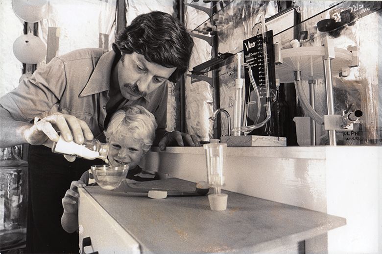 Leonetti Cellar s Gary and Chris Figgins in 1976. ##Photo provided by Leonetti Cellar Leonetti Cellar s Gary and Chris Figgins in 1976. ##Photo provided by Leonetti Cellar