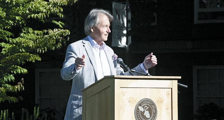 Master of Ceremonies
Steven Spurrier addresses the IPNC crowd at Linfield College in McMinnville. ##Photo by Carolyn Wells-Kramer