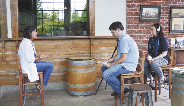 Linfield archivist Rich Schmidt interviews Liz Chambers of Elizabeth Chambers Cellar in McMinnville.##Photo courtesy of the Oregon Wine History Archive