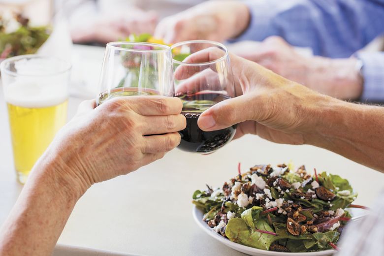 Visitors to Dunbar Farms & Rocky Knoll Vineyards can dine on soups, salads, panini sandwiches, wood-fired pizzas and more while sampling wine. Visitors to Dunbar Farms & Rocky Knoll Vineyards can dine on soups, salads, panini sandwiches, wood-fired pizzas and more while sampling wine.