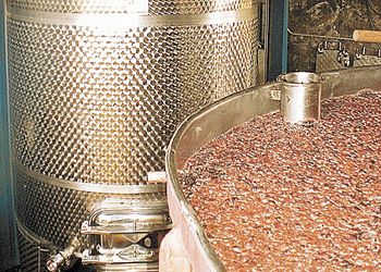 Pheasant Run wines are made by Carl McKnight at St. Josef’s Winery south of Canby. Pheasant Run wines are made by Carl McKnight at St. Josef’s Winery south of Canby.